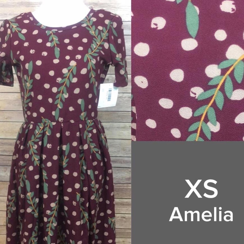 *NWT* LuLaRoe Amelia - Small